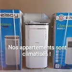 Du Centre, Refaits à Neuf, Climatisés, Hyper Centre, 50m à Pieds Des Commerces, Restaurants, Parking Gratuit