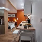 Appartement Du Centre, Refaits à Neuf, Climatisés, Hyper Centre, 50m à Pieds Des Commerces, Restaurants, Parking Gratuit *
