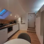 Appartement Du Centre, Refaits à Neuf, Climatisés, Hyper Centre, 50m à Pieds Des Commerces, Restaurants, Parking Gratuit *