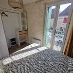 Du Centre, Refaits à Neuf, Climatisés, Hyper Centre, 50m à Pieds Des Commerces, Restaurants, Parking Gratuit * Salies-de-Béarn