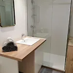 Du Centre, Refaits à Neuf, Climatisés, Hyper Centre, 50m à Pieds Des Commerces, Restaurants, Parking Gratuit Appartement Salies-de-Béarn