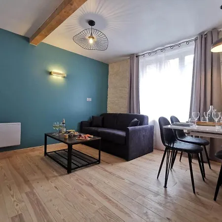 Du Centre, Refaits A Neuf, Climatises, Hyper Centre, 50m A Pieds Des Commerces, Restaurants, Parking Gratuit Daire *