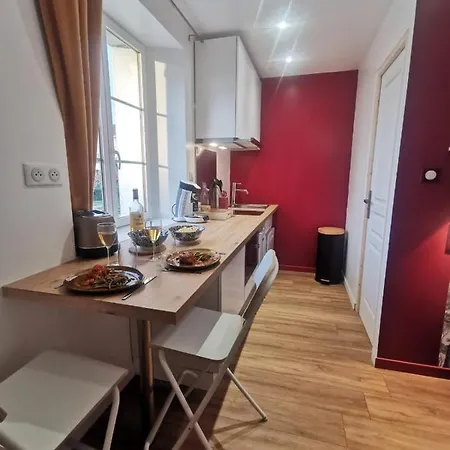 Du Centre, Refaits A Neuf, Climatiseur Mobile, Hyper Centre, 50m A Pieds Des Commerces, Restaurants, Parking Gratuit Apartman *